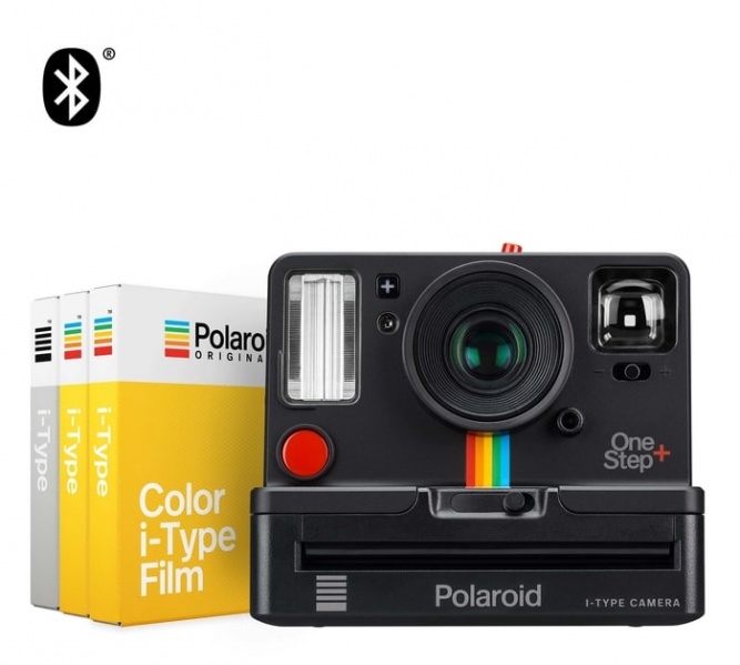 Fil:Onestep-plus-black-polaroid-camera-3film-bundle201808131-opt.jpg